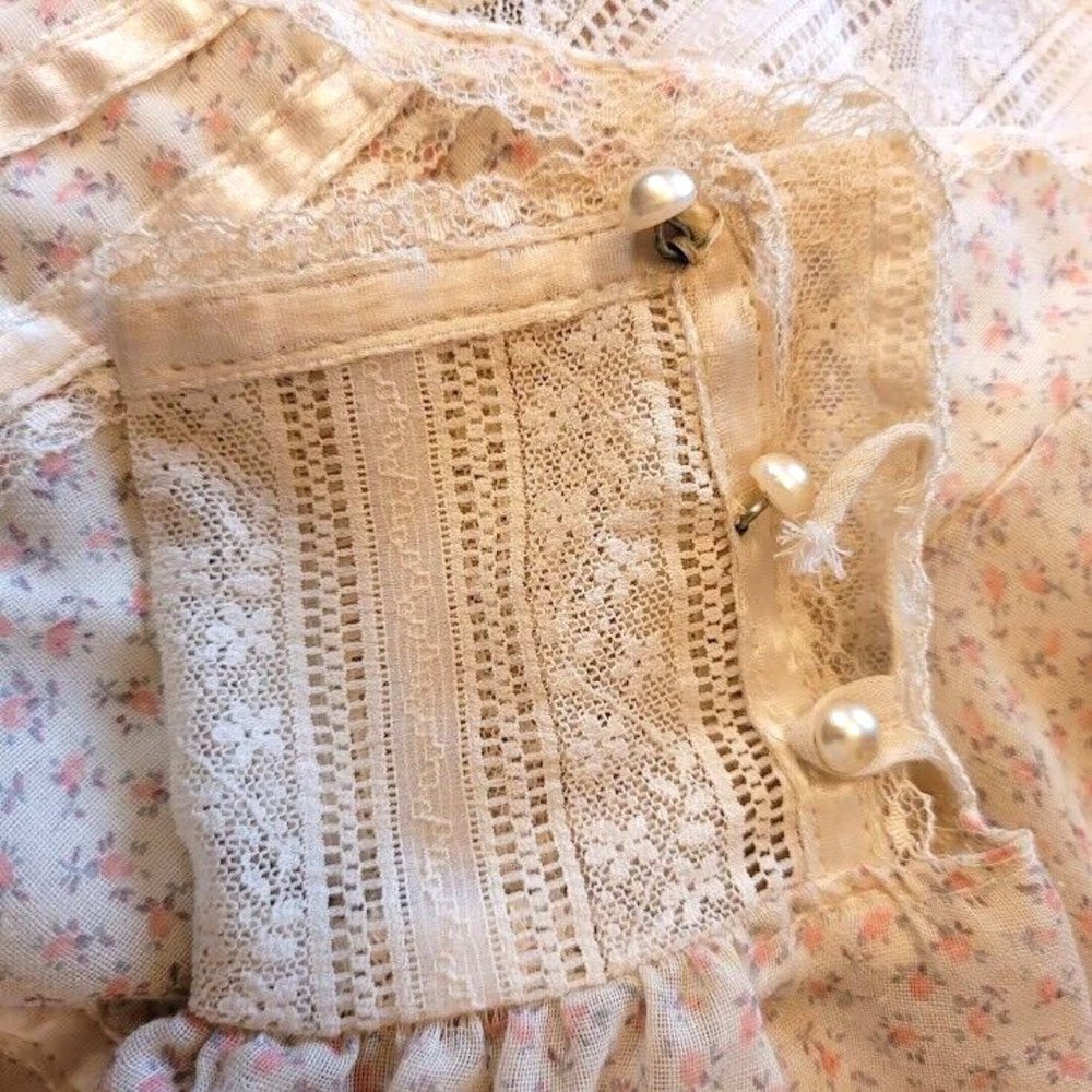 SOLD 1970s VTG GUNNE SAX Prairie Dress Floral Cottage Lace Home 7 French Country - Picture 14 of 16